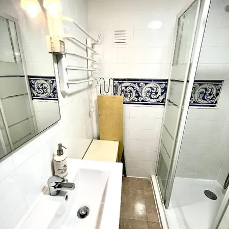 4 - & Cozy Little With Terrace Estoril