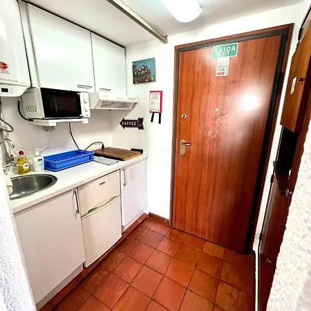 4 - & Cozy Little With Terrace Apartment *